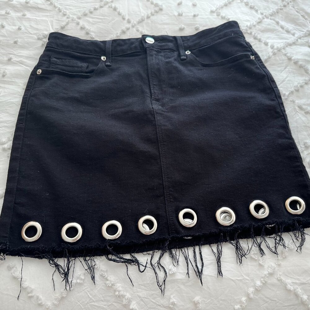 Good American Black Grommet Raw Hem Skirt Size 10